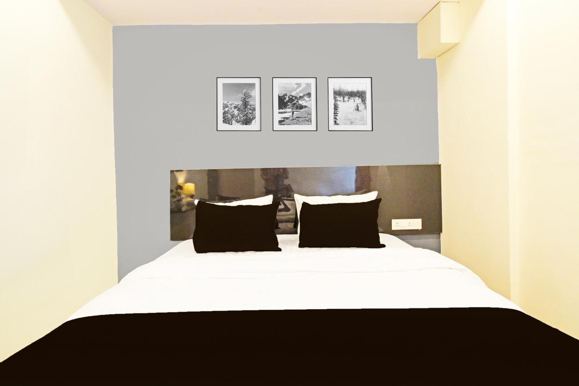 Hotel O Malani Inn Хидерабад Екстериор снимка