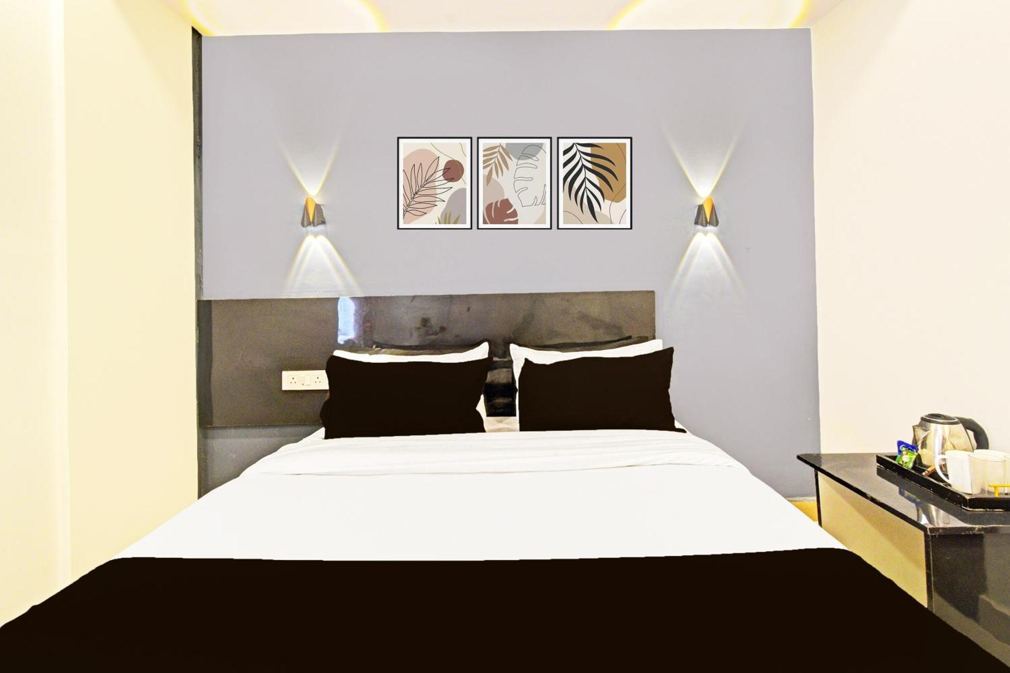 Hotel O Malani Inn Хидерабад Екстериор снимка